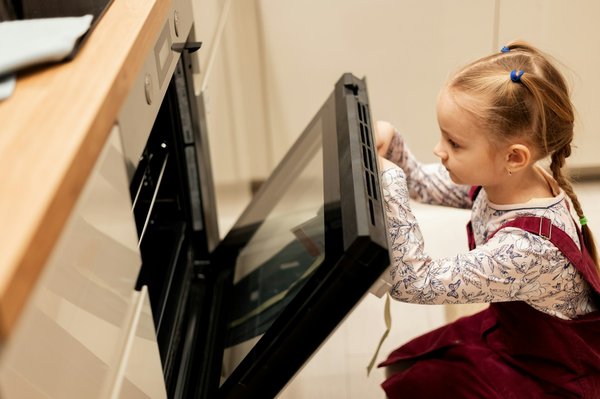How do you choose energy-efficient appliances for a UK kitchen remodel?