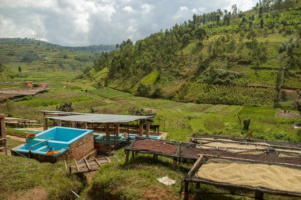 What are the new UK guidelines for community recycling programs in 2023?